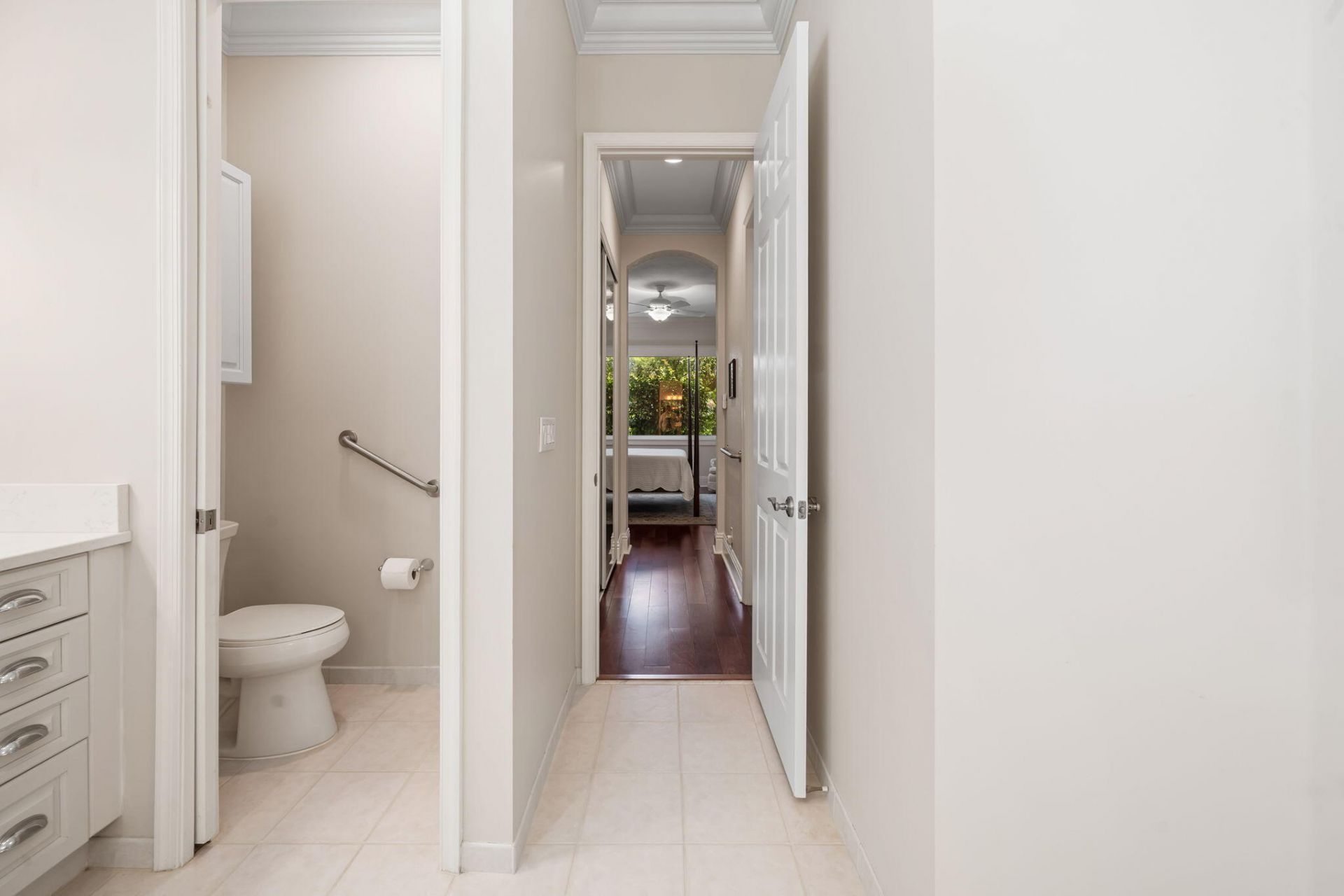 9139 Bay Harbour Circle, West Palm Beach, FL 33411 Photo