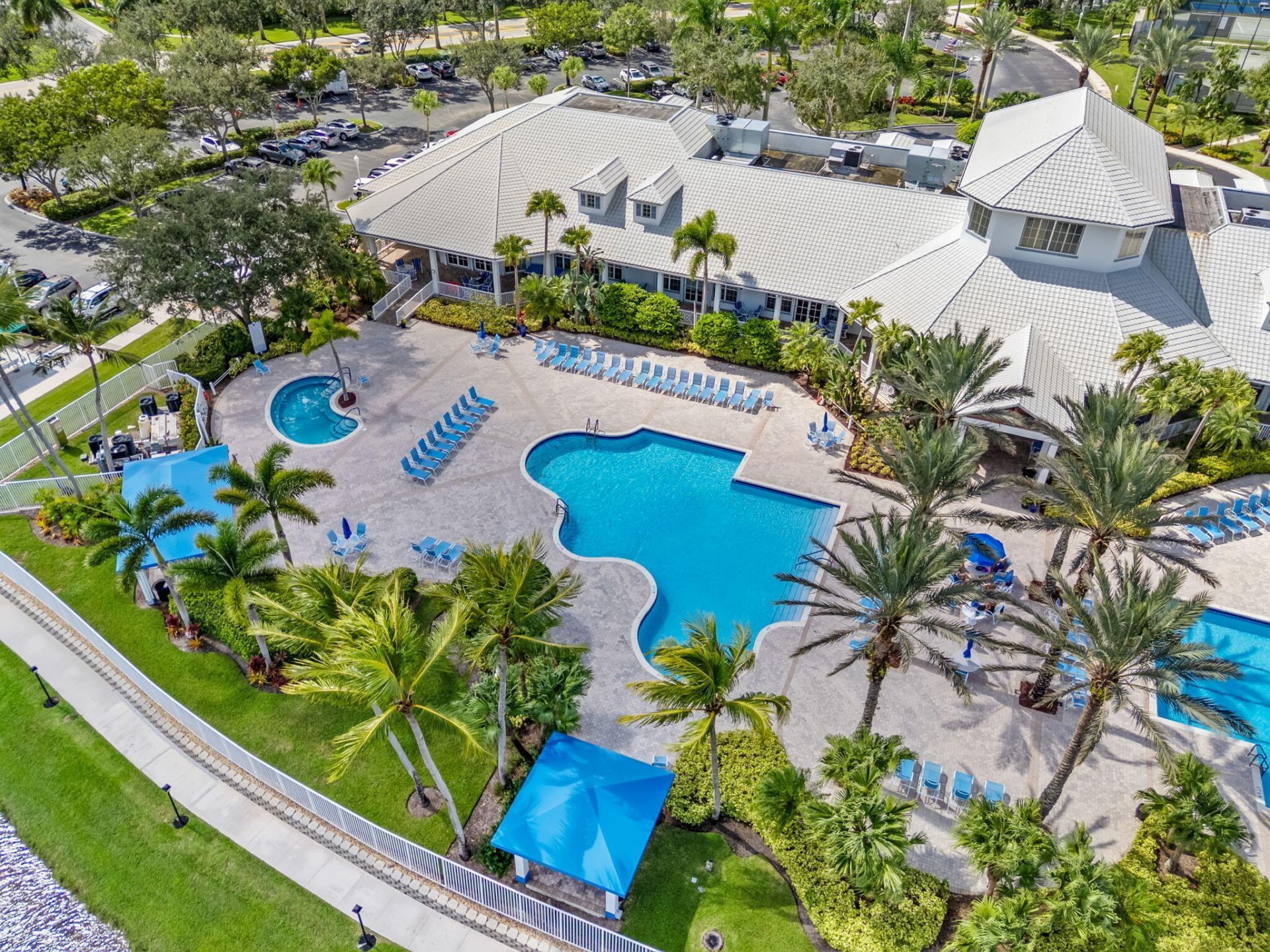 9139 Bay Harbour Circle, West Palm Beach, FL 33411 Photo