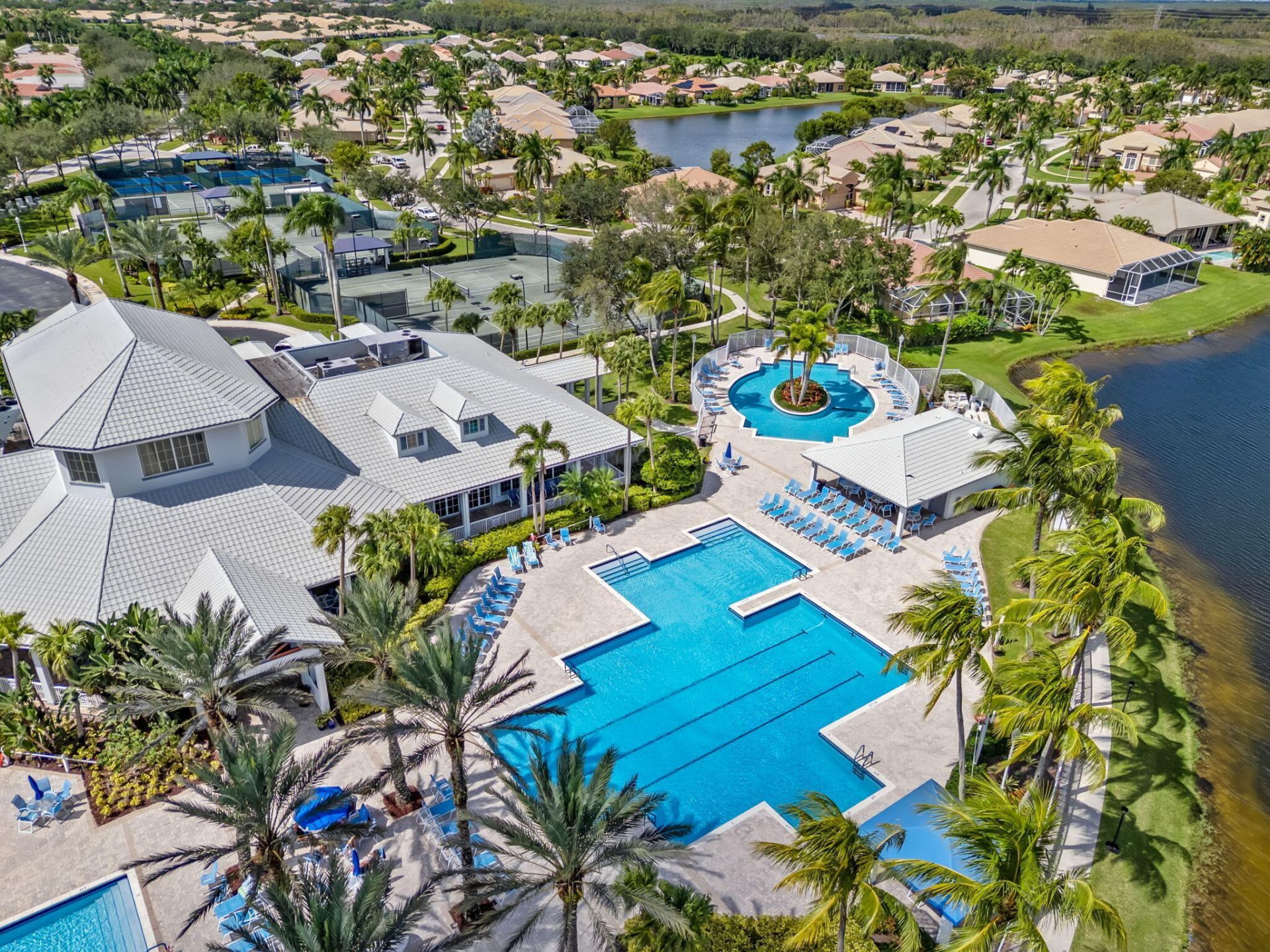 9139 Bay Harbour Circle, West Palm Beach, FL 33411 Photo