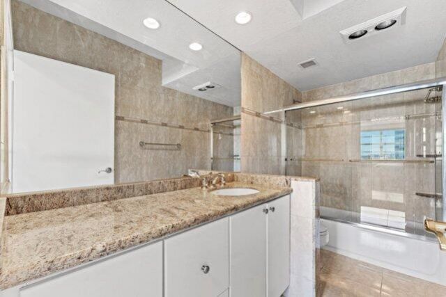 1980 S Ocean Drive, Unit 18Q, Hallandale Beach, FL 33009 Photo