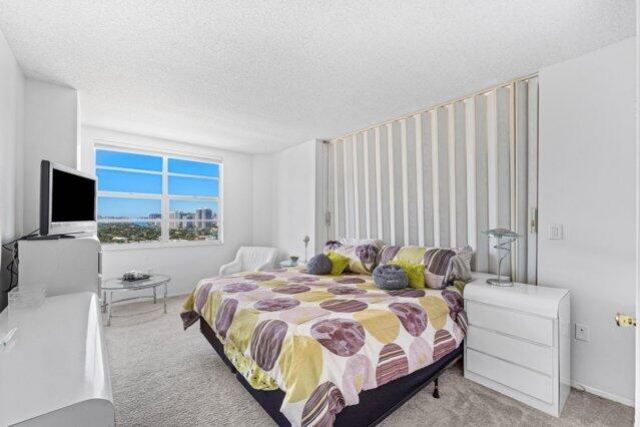 1980 S Ocean Drive, Unit 18Q, Hallandale Beach, FL 33009 Photo