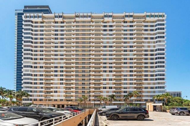 1980 S Ocean Drive, Unit 18Q, Hallandale Beach, FL 33009 Photo