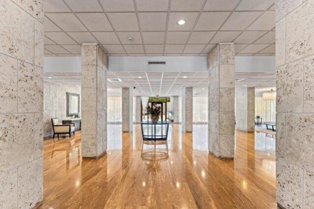 1980 S Ocean Drive, Unit 18Q, Hallandale Beach, FL 33009 Photo