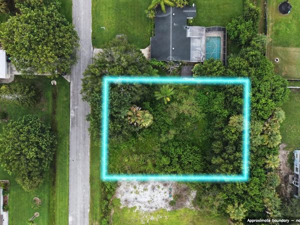 8001 Lockwood Drive, Fort Pierce, FL 34951