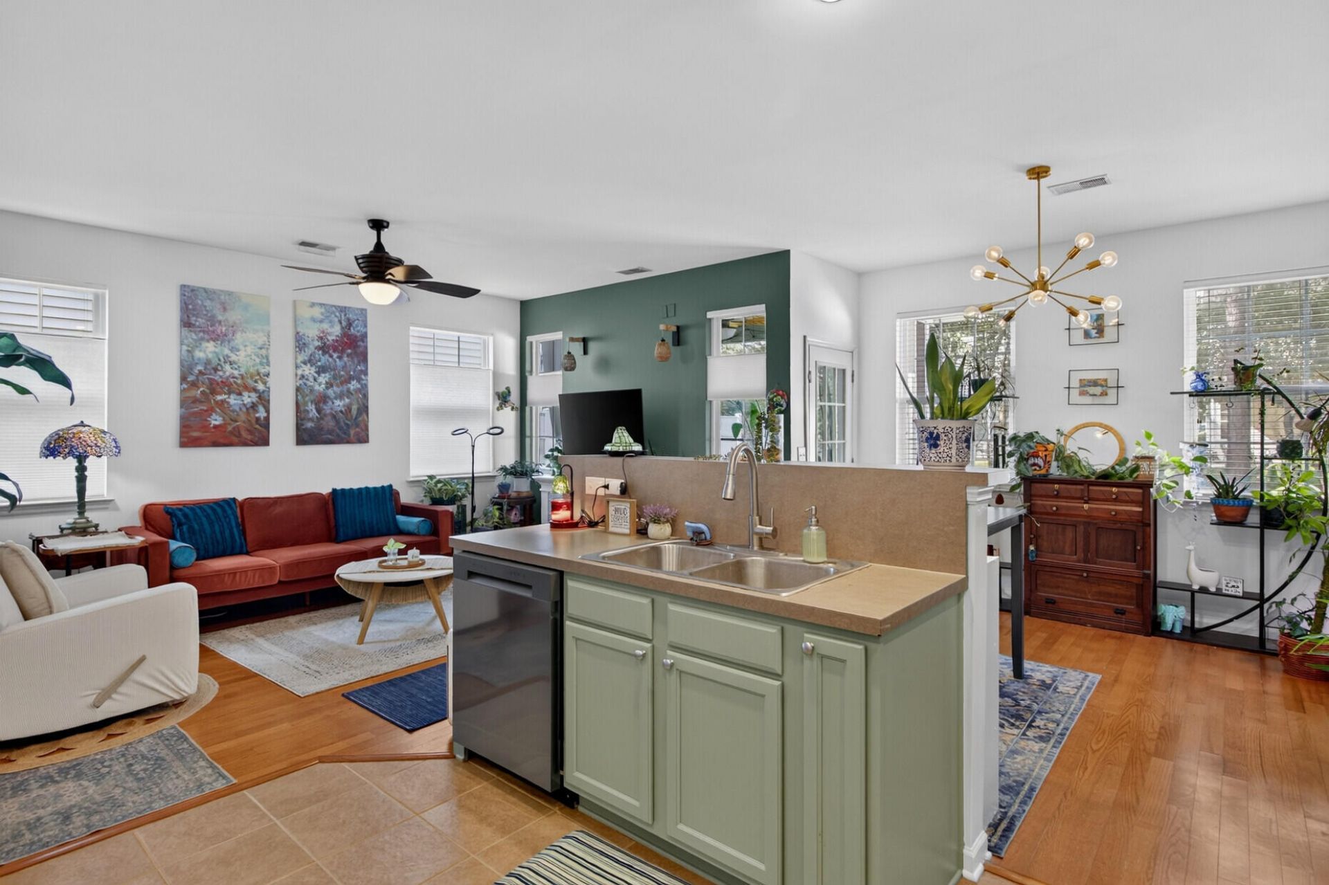 1514 Royal Colony Road Photo 14