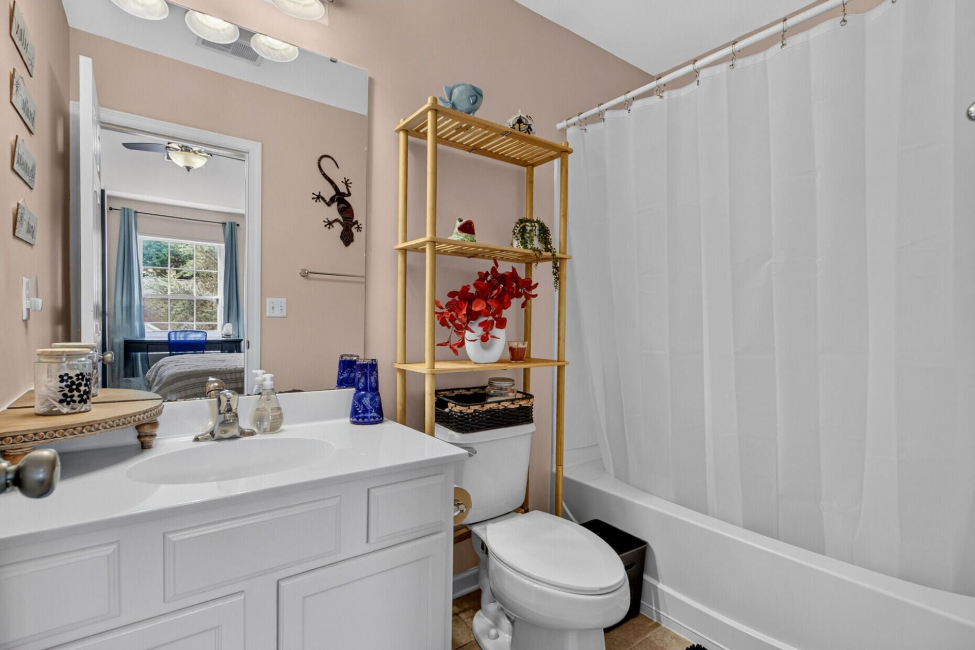 1514 Royal Colony Road Photo 23