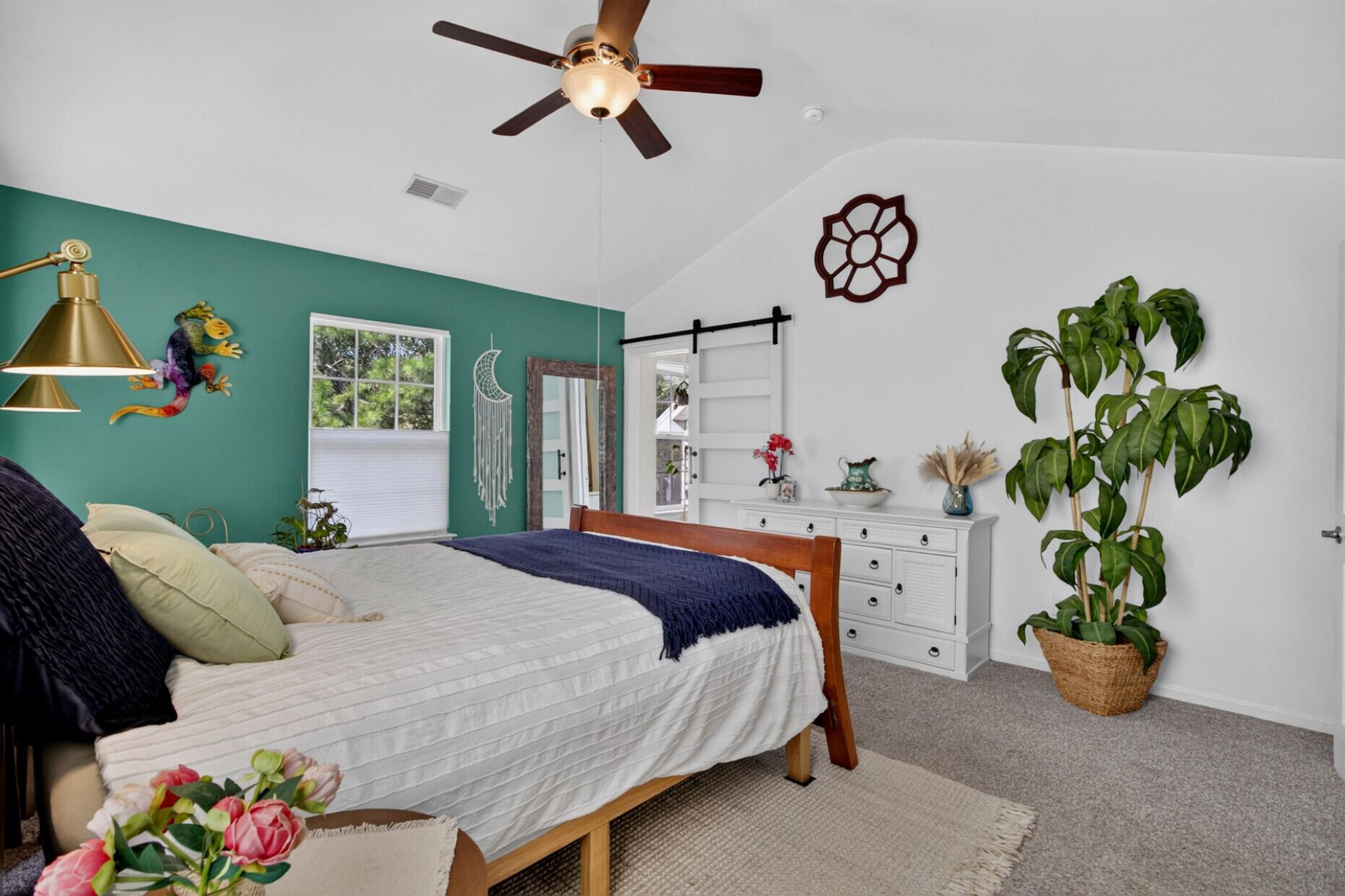 1514 Royal Colony Road Photo 25