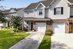 1514 Royal Colony Road photo 4