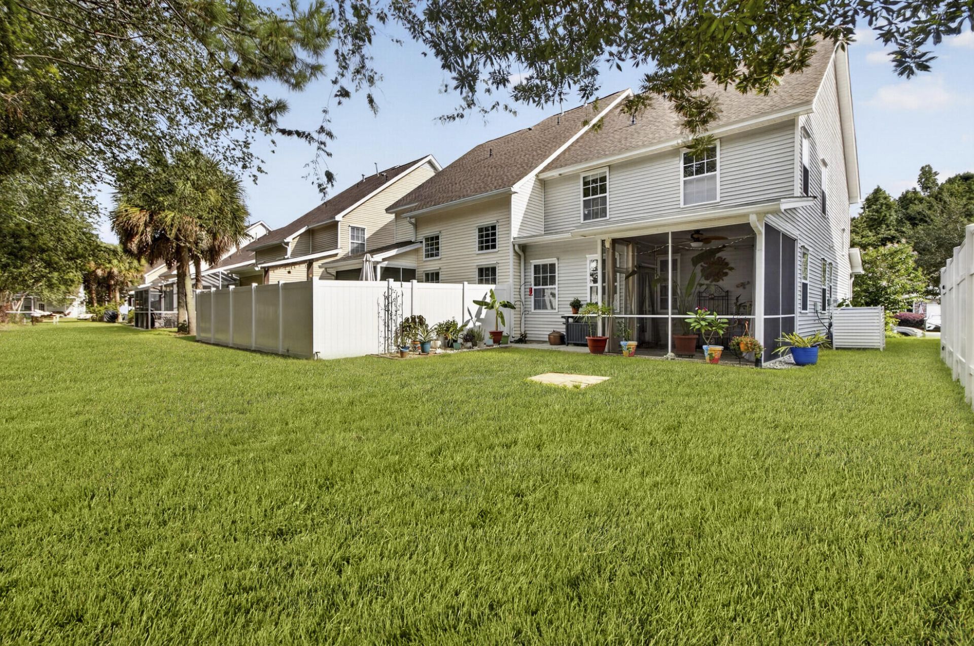 1514 Royal Colony Road Photo 37