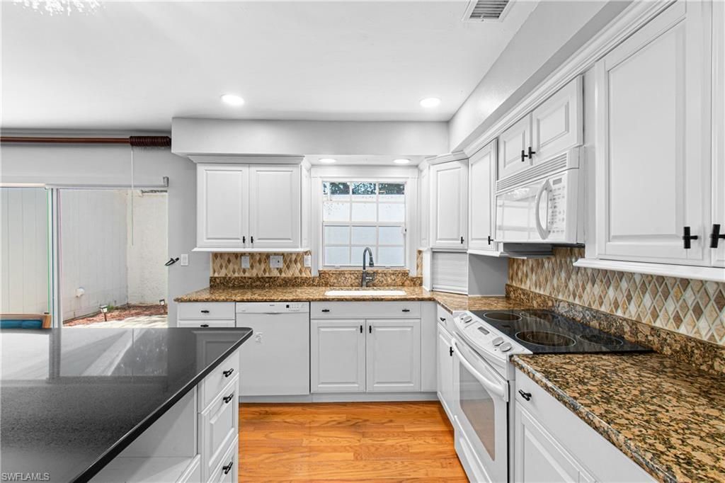 13711 Raleigh Ln, Unit 7, Fort Myers, FL 33919 Photo