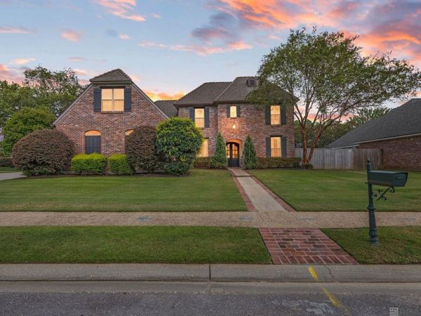114 Innisbrook Dr, Broussard, LA 70518