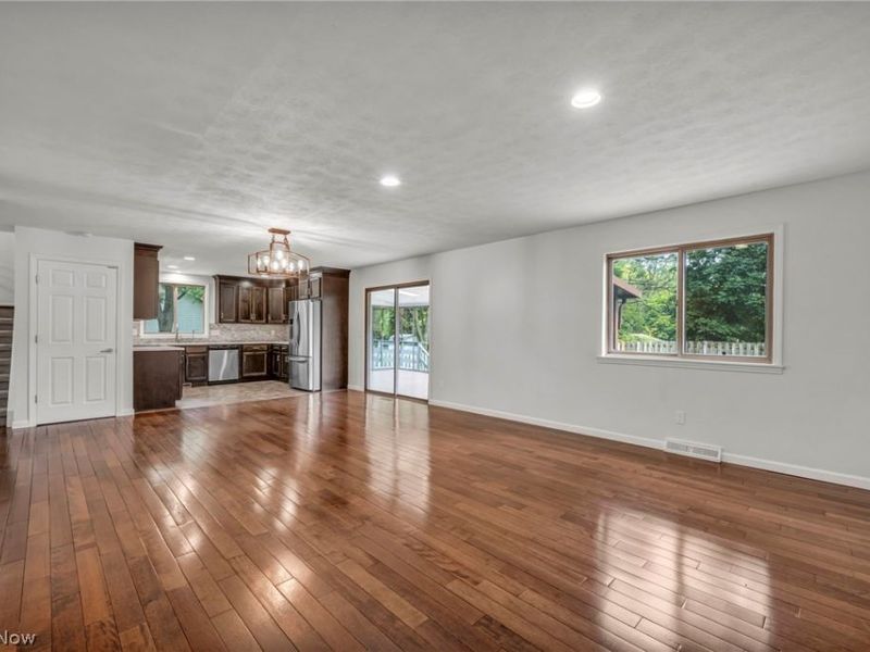 18446 Drake Road , Strongsville, OH 44136 Photo 18