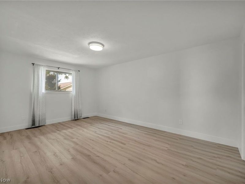 18446 Drake Road , Strongsville, OH 44136 Photo 31