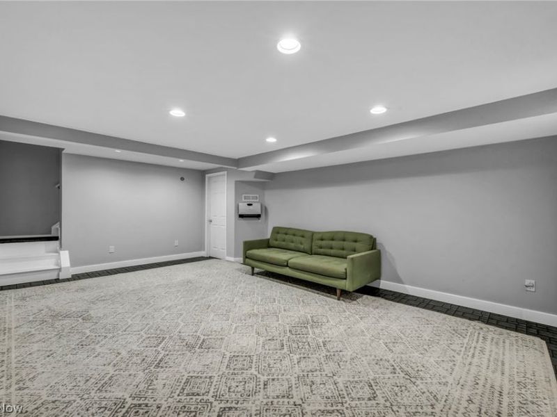 18446 Drake Road , Strongsville, OH 44136 Photo 38
