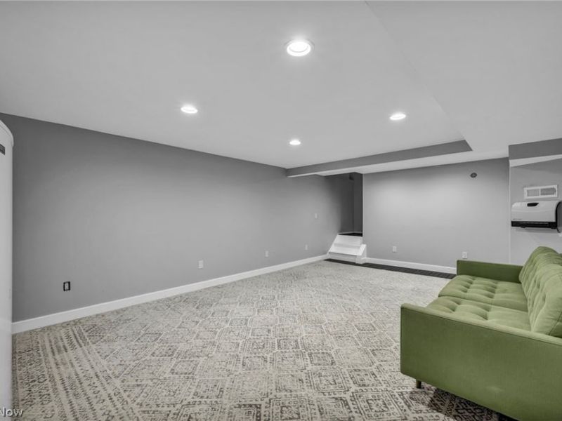 18446 Drake Road , Strongsville, OH 44136 Photo 39