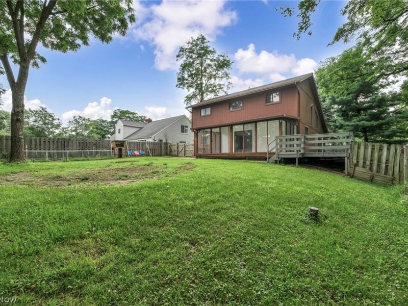 18446 Drake Road , Strongsville, OH 44136 Photo 48