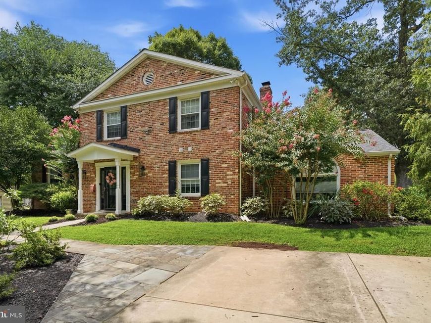 9912 Harrogate Road, Bethesda, MD 20817 Main Photo