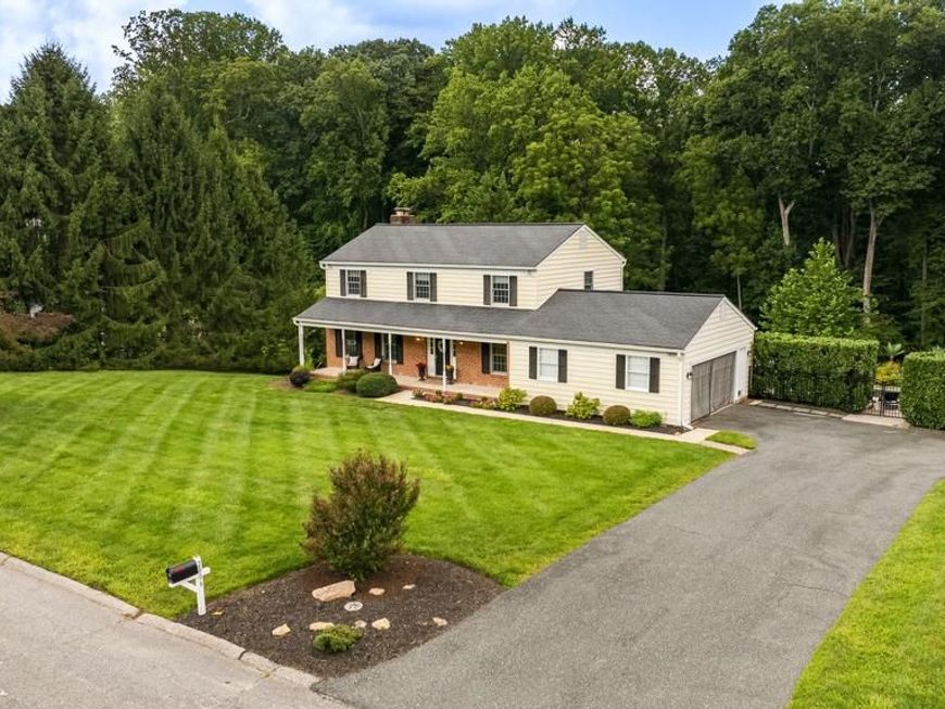 2806 York Manor Road, Phoenix, MD 21131 Main Photo