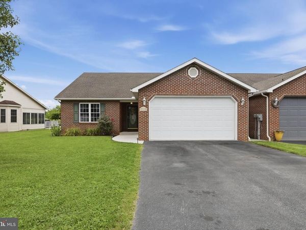 11375 NICOLE DRIVE, GREENCASTLE, PA 17225