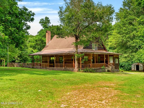 131 Shirley Wise Road, Carriere, MS 39426