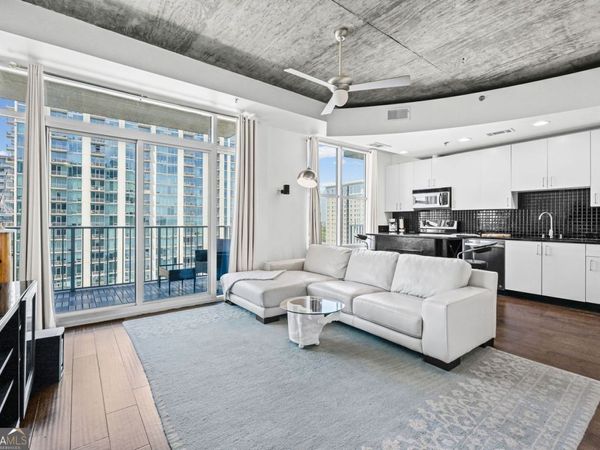 250 Pharr Road NE, Unit 1304, Atlanta, GA 30305