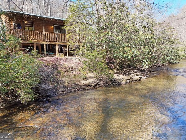 150 Donna Lee Lane, Mineral Bluff, GA 30559