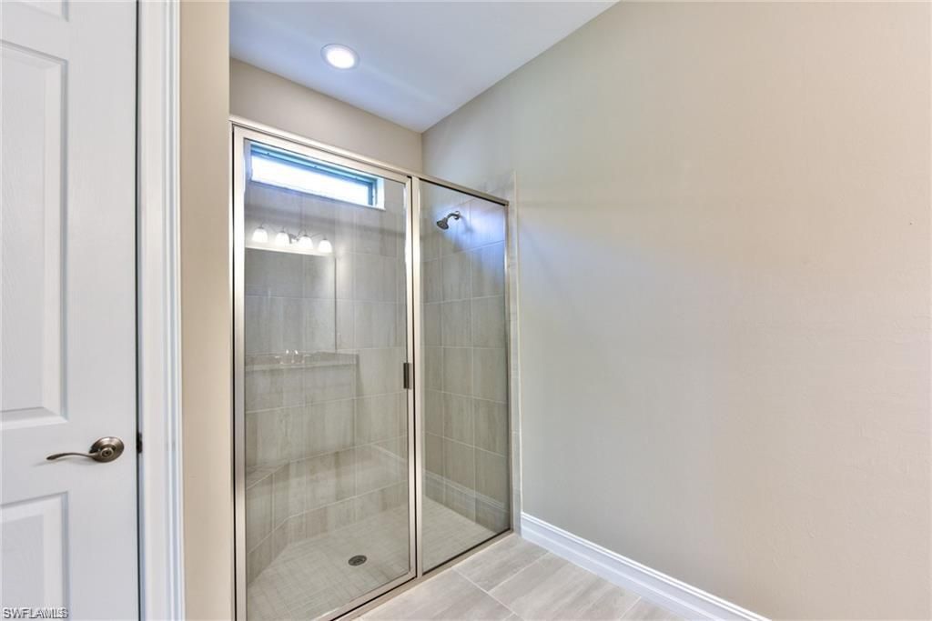 16354 Barclay Ct , Naples, FL 34110 Photo