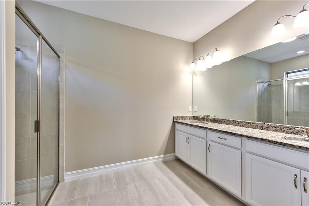 16354 Barclay Ct , Naples, FL 34110 Photo