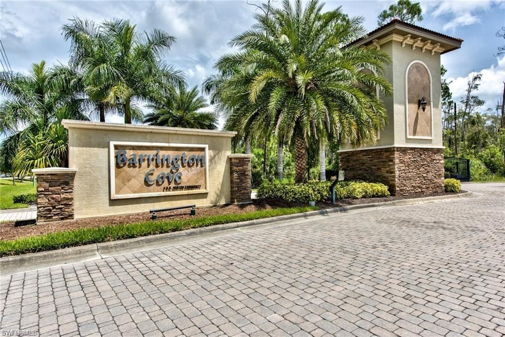 16354 Barclay Ct , Naples, FL 34110 Photo