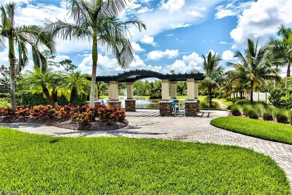 16354 Barclay Ct , Naples, FL 34110 Photo