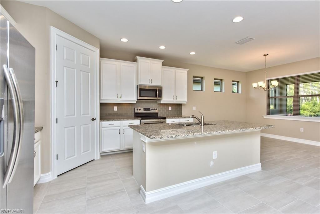 16354 Barclay Ct , Naples, FL 34110 Photo