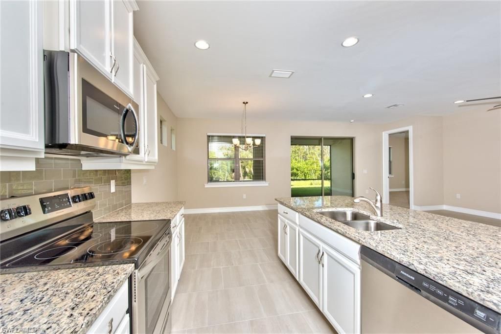 16354 Barclay Ct , Naples, FL 34110 Photo