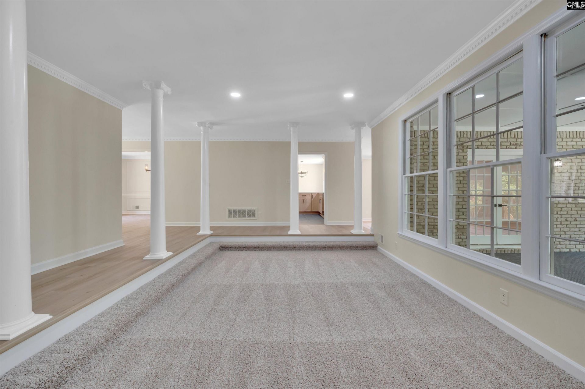 108 Park Shore Drive W Photo 11