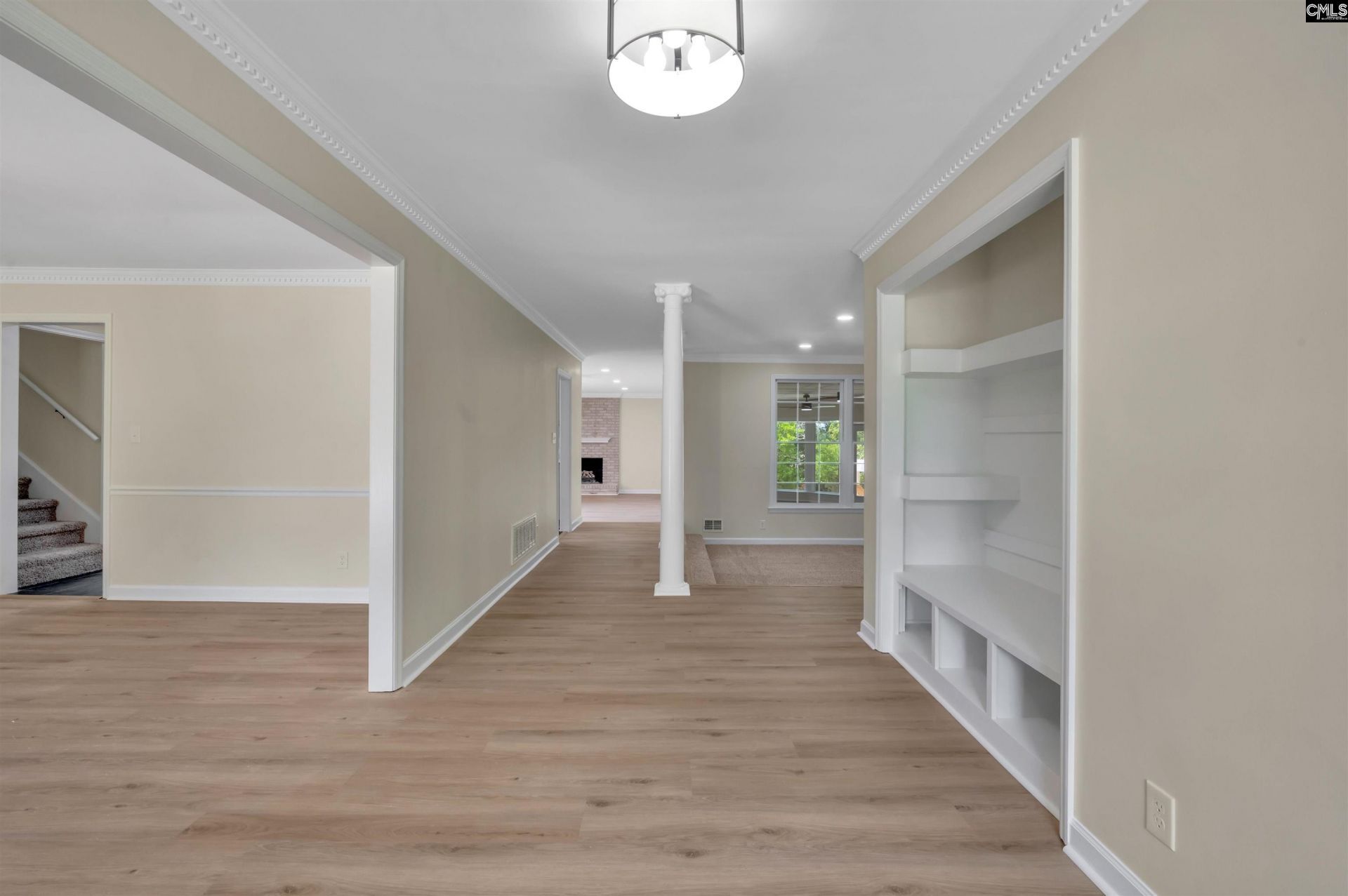 108 Park Shore Drive W Photo 6