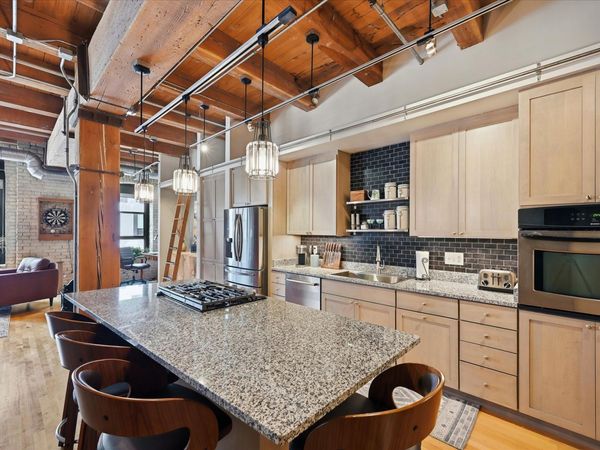 607 Washington Avenue S, Unit 202, Minneapolis, MN 55415