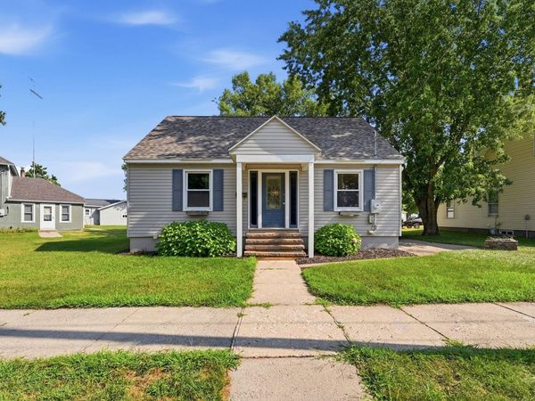 217 River Street , Paynesville, MN 56362
