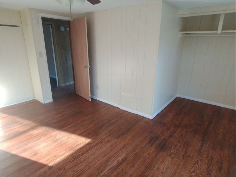 329 SE Charles Avenue, Warren, OH 44410 Photo 16