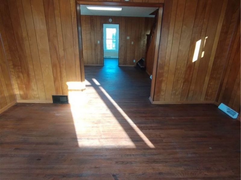 329 SE Charles Avenue, Warren, OH 44410 Photo 5