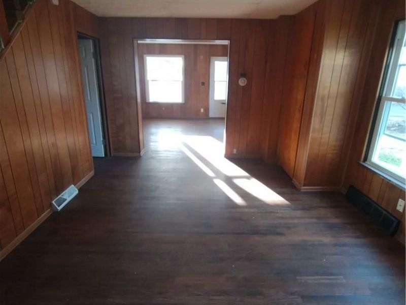 329 SE Charles Avenue, Warren, OH 44410 Photo 7