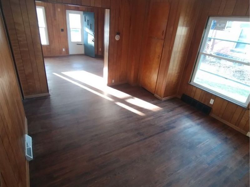 329 SE Charles Avenue, Warren, OH 44410 Photo 8