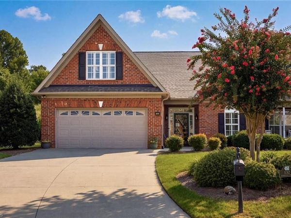 132 Turnbuckle Court, Clemmons, NC 27012