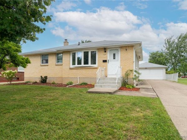 150 Lamson Road , Tonawanda, NY 14223