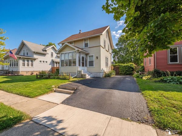 124 Arbor Avenue, Monroe, MI 48162
