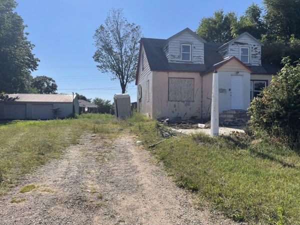 612 N Crystal Avenue, Benton Harbor, MI 49022