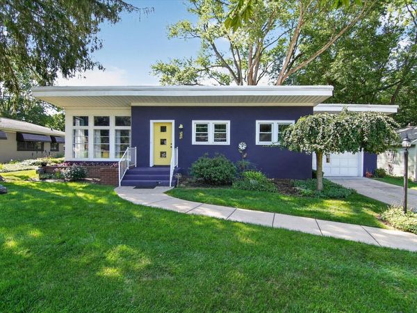 505 North Drive W, Marshall, MI 49068