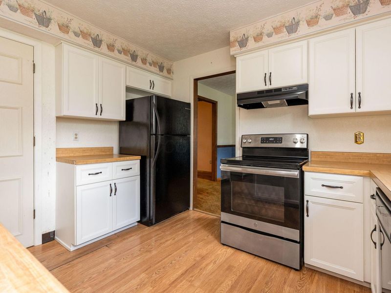 4131 Spring Flower Court, Columbus, OH 43230 Photo 10