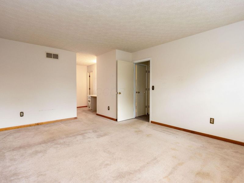 4131 Spring Flower Court, Columbus, OH 43230 Photo 19
