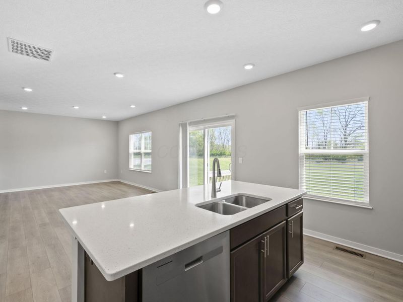 483 Madison Way, Plain City, OH 43064 Photo 9