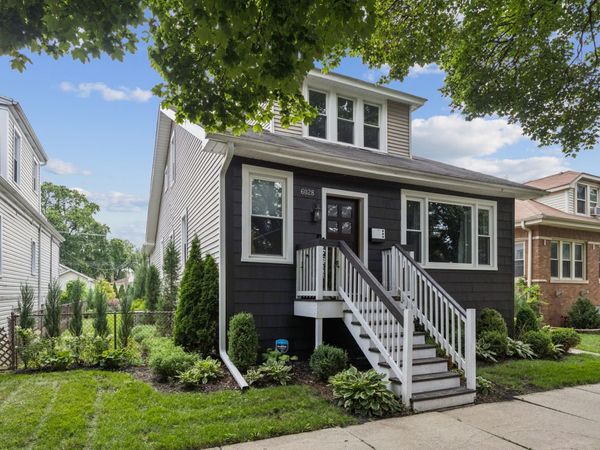 6028 N Newburg Avenue , Chicago, IL 60631