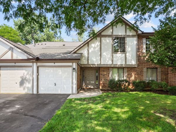 2249 N Enlund Drive , Unit 4, Palatine, IL 60074
